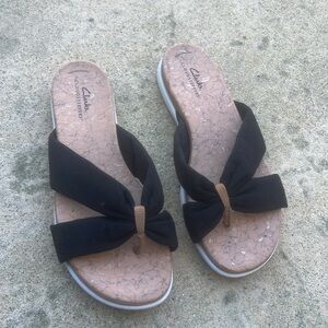 Clark's Cloudstepper Black w Cork Comfort Footbed Sandal Thong Women's Size 11
